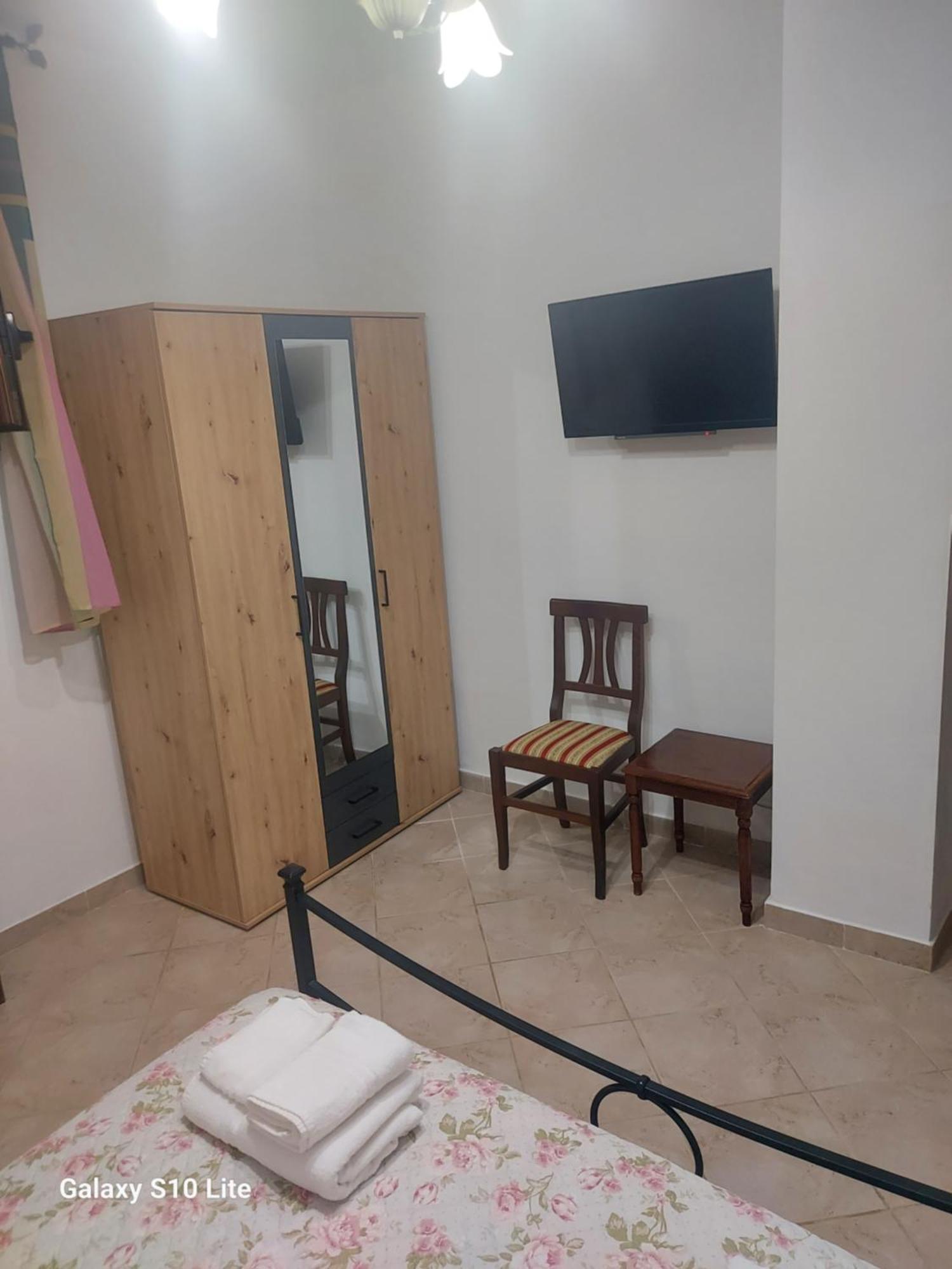 Agriturismo La Verde Rosa Pescia Romana Eksteriør billede